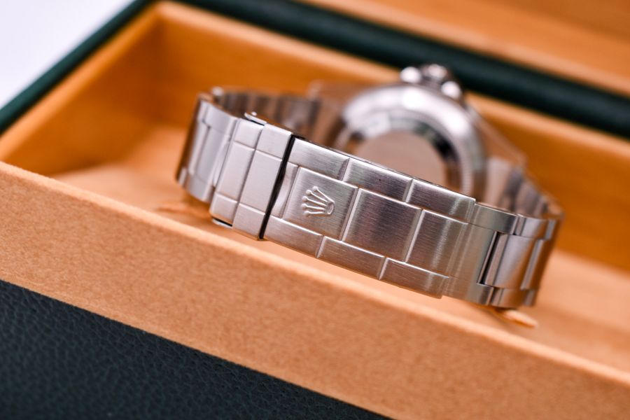 Rolex Sea-Dweller 16600